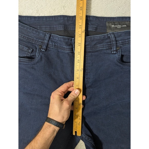 The Perfect Jean NYC Skinny Jeans Men 42x30 Blue Stretch Dark Wash Denim - Picture 5 of 9